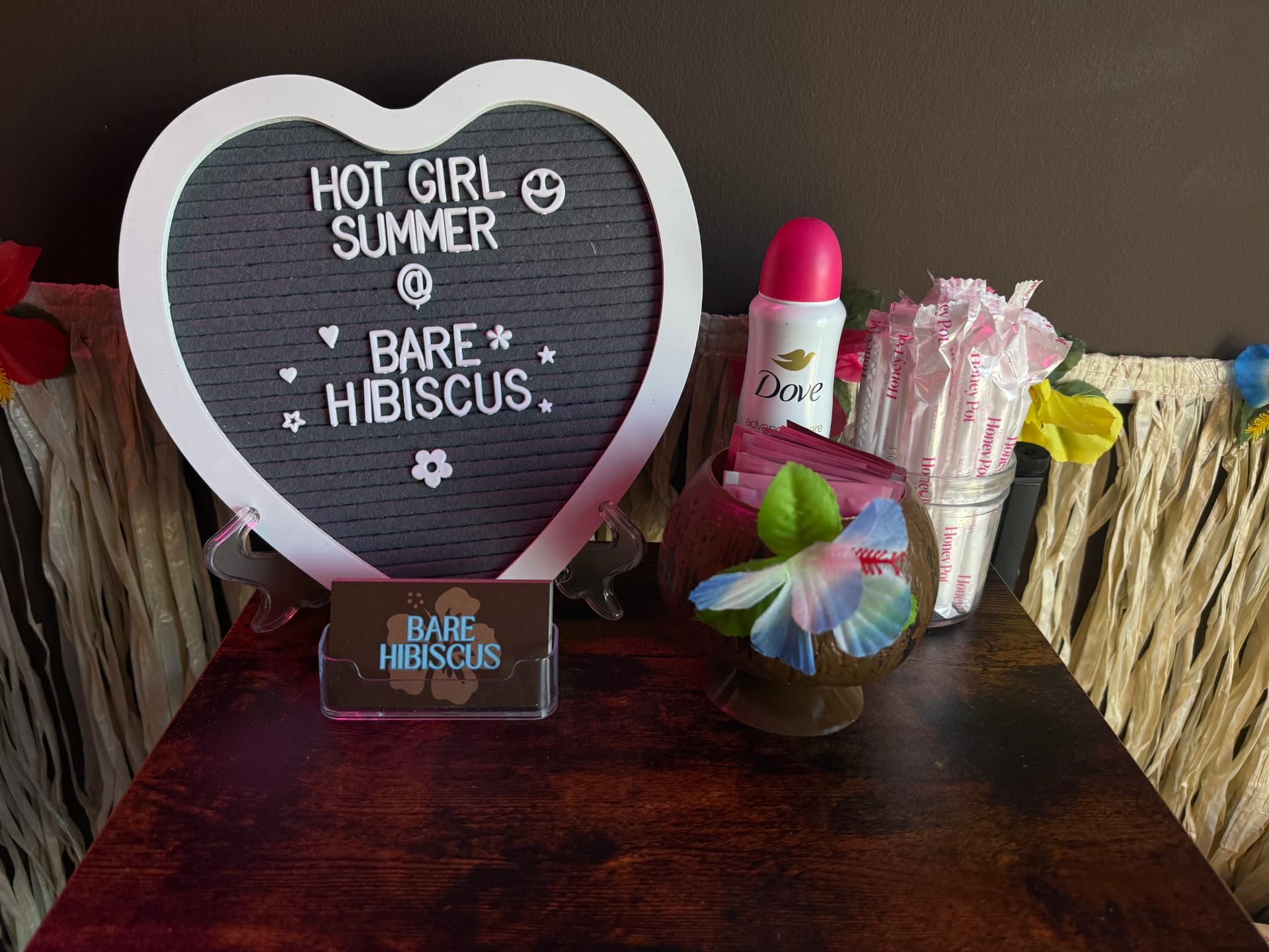 Heart letterboard sign reading Hot Girl Summer at Bare Hibiscus